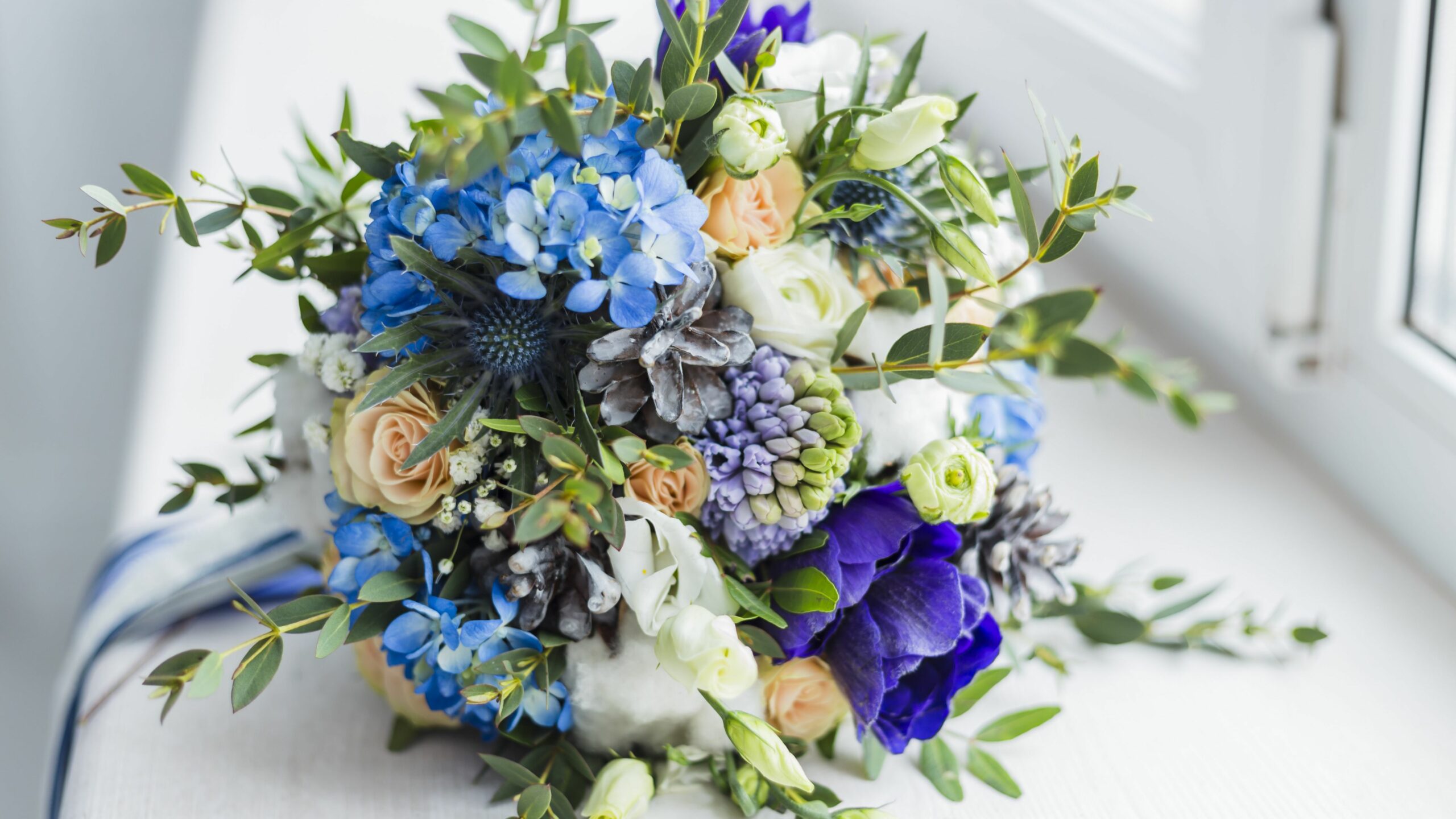 Elegant Blue Flower Bouquets For Weddings